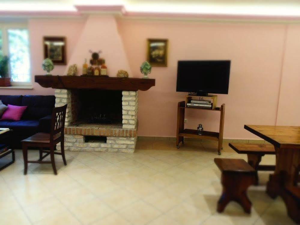 Aecolibrium Country House Pastena  Esterno foto
